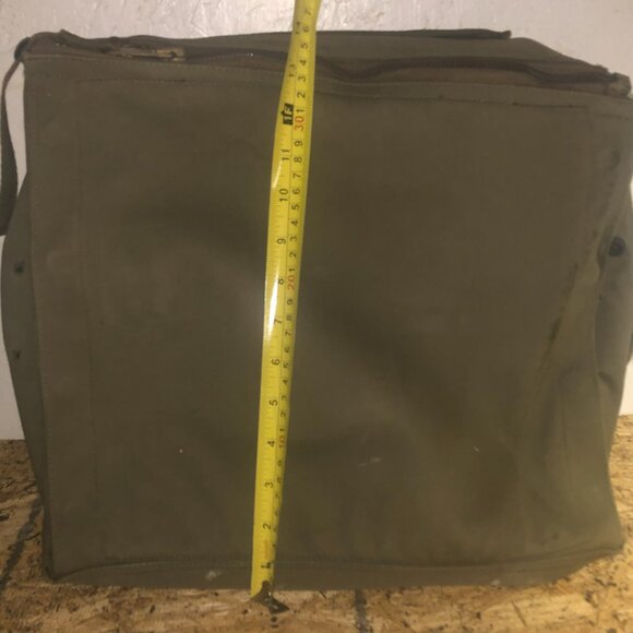 Vintage Green Military Bag / Rucksack - Collector's Item Only (LLT1584) - Picture 9 of 12